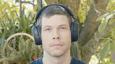 Sennheiser Momentum 4 - Frontale Ansicht