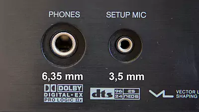 6,35 mm und 3,5 mm Klinkenanschluss an einem AVR-Receiver