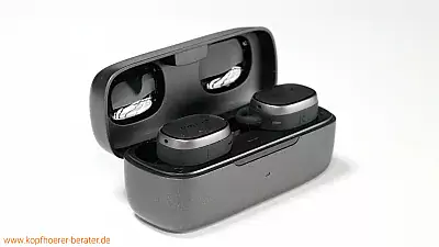 Earfun Free Pro 3 - Ladeschale mit Kopfhörern